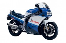 093 Suzuki GSX-R750 1985