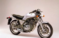 115 Yamaha SRX 600 1966