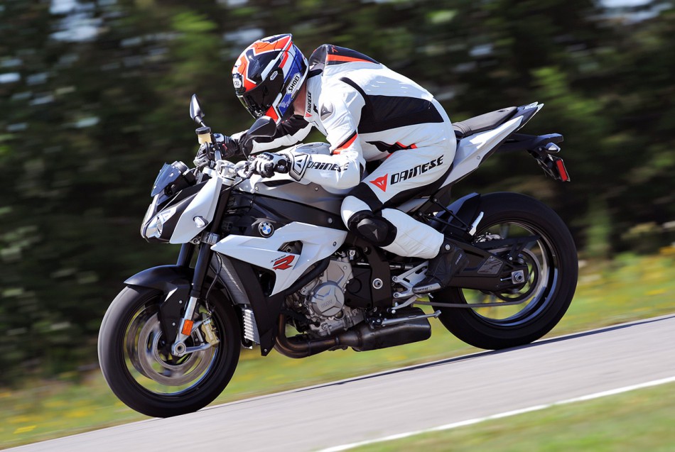 Shoei-X-Twelve_05