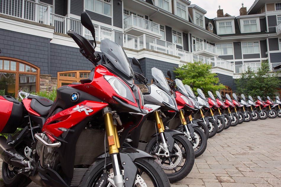 Lancement_BMW-S1000XR-01
