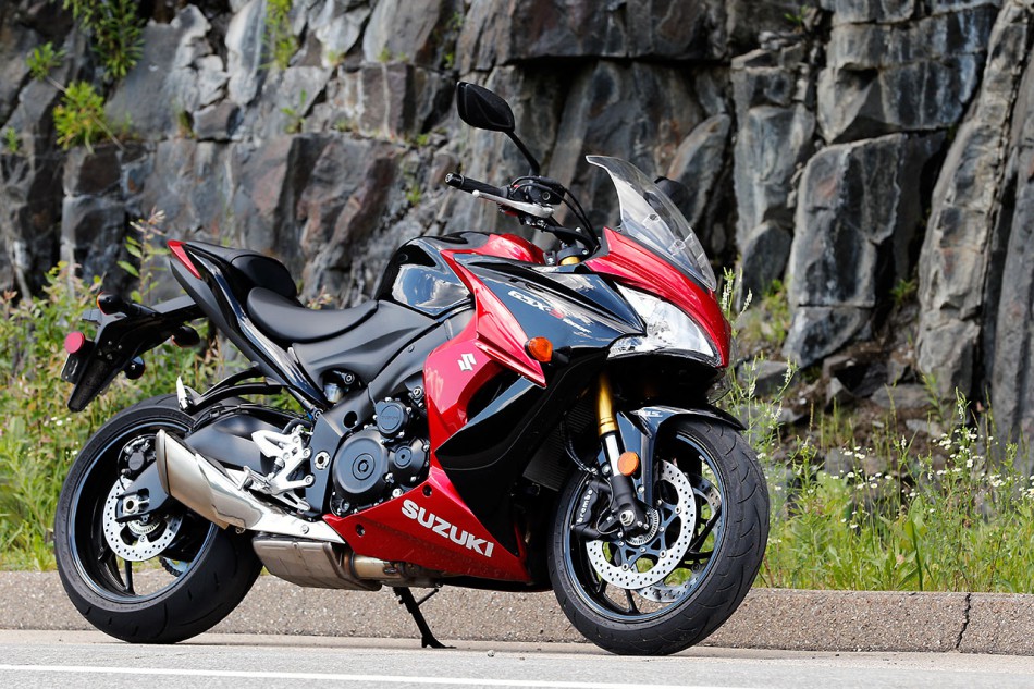 essai-suzuki_gsx-s1000f-04