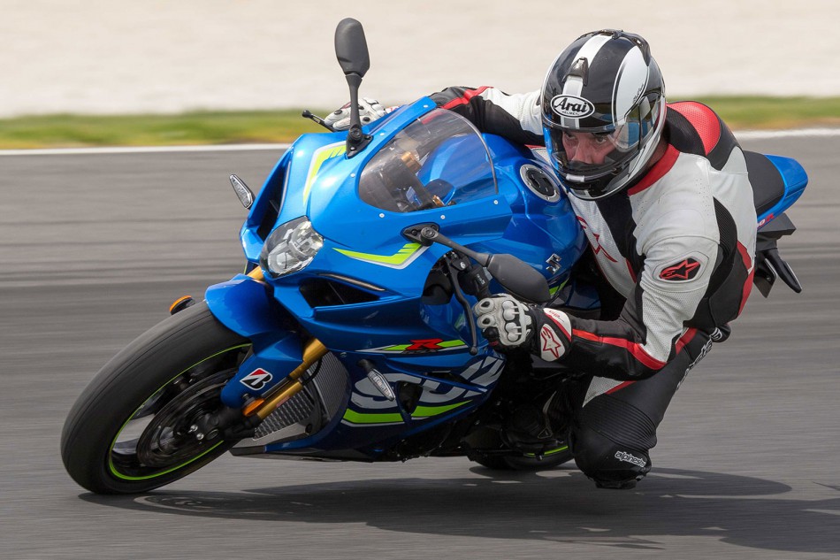 2017-suzuki-gsx-r1000r-Costa-Action-08