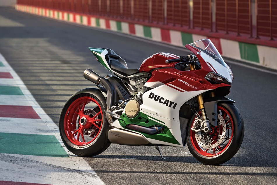 Ducati-1299-Panigale-R-Final-Edition-01