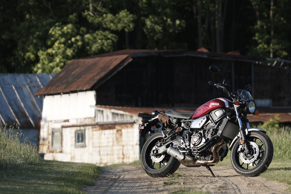 2018-Yamaha_XSR700-48