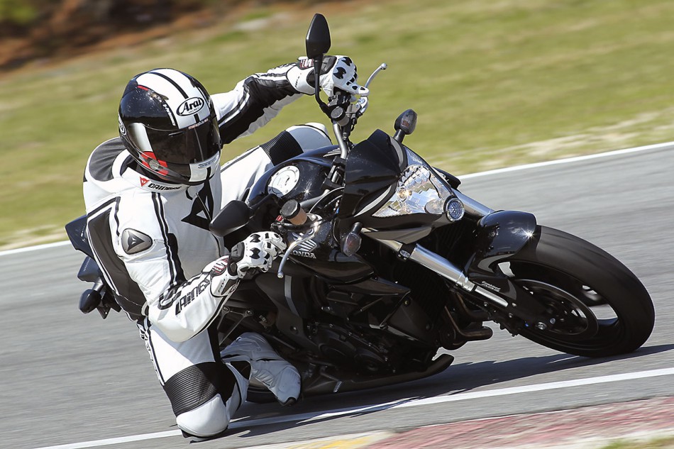 Arai-CB1000R