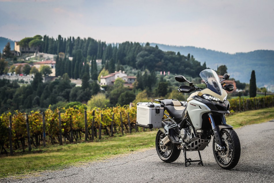 2019-DUCATI-MULTISTRADA_1260_ENDURO-01