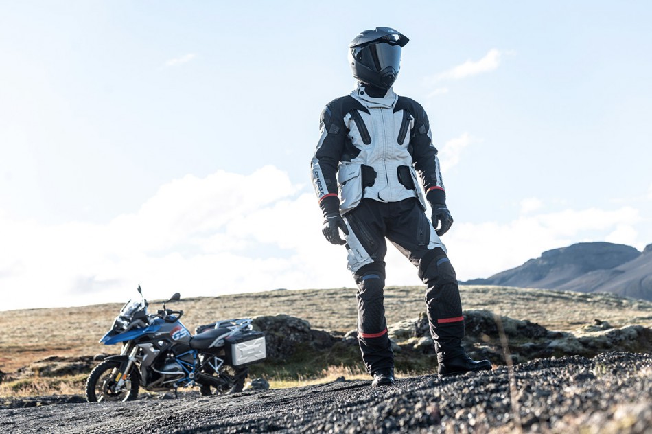 Dainese-Explorer