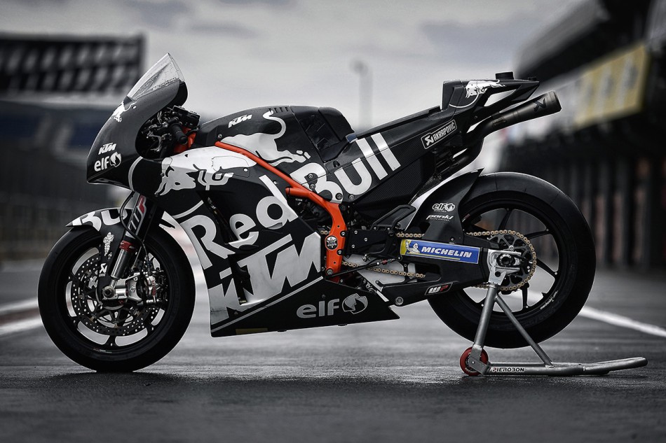 2019_3 Test Valencia KTM_Tech3 ELF