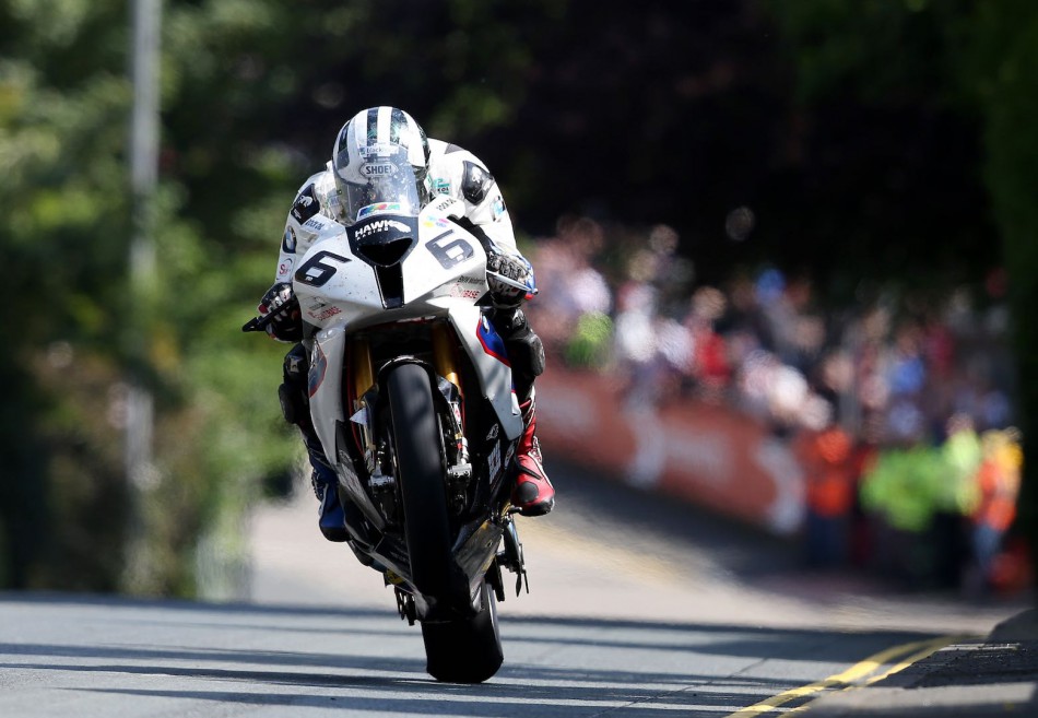 2018-michael-dunlop-tyco-bmw-2018-tt-1