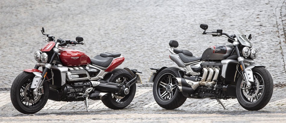 2010-Triumph-Rocket3-Beauty-00