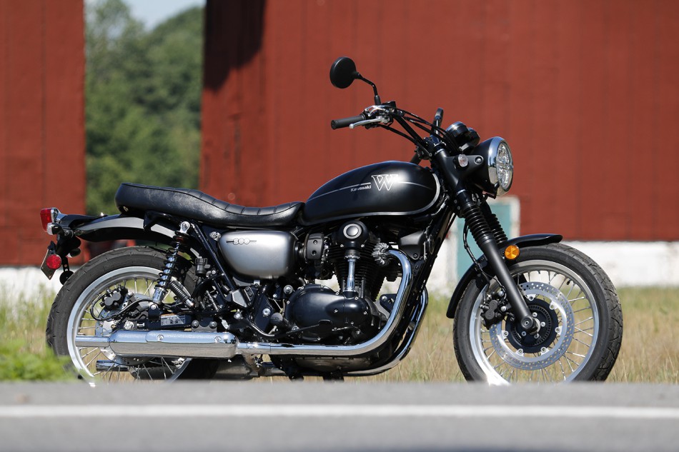 2020-Kawasaki_W800Street-09