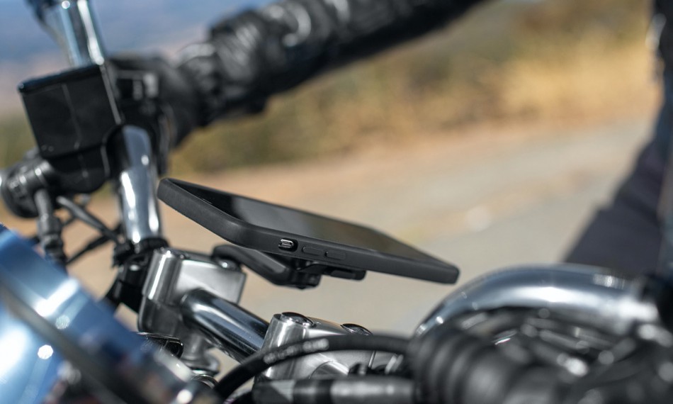 2021-Accessoires-Moto-PeakDesign
