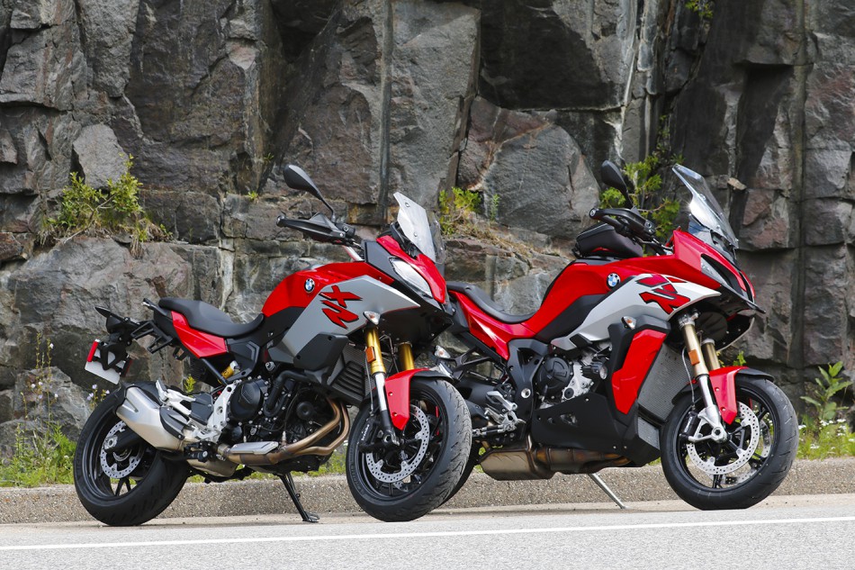 2020_BMW_F900XR-07