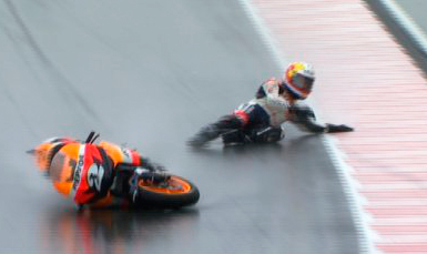 Pedrosa crash