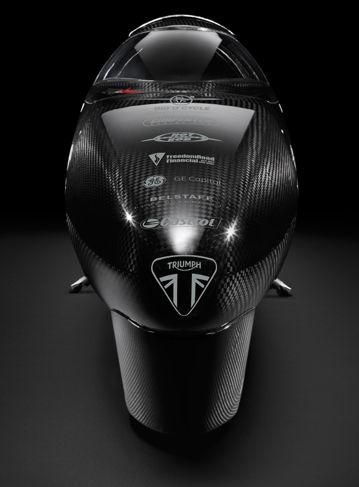 Triumph-Rocket_Streamliner-Guy_Martin-03