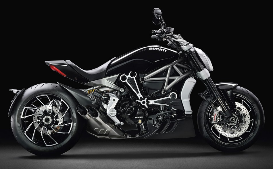 DUCATI-XDIAVEL-S-2016