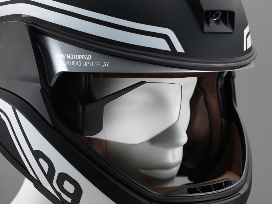 BMW-helmet-head-up-display-5