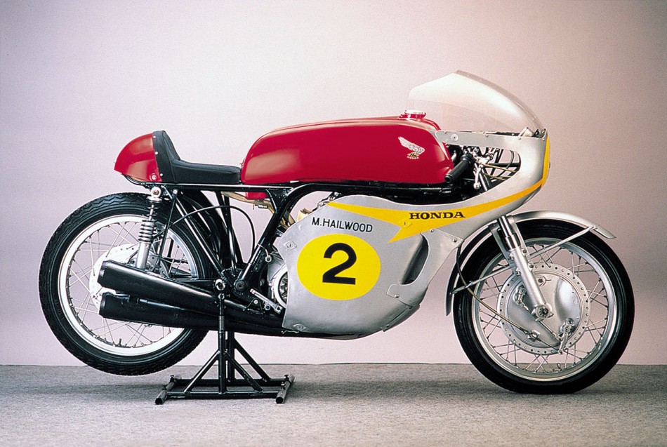 La Honda RC181 avec laquelle Mike Hailwood remporta 3 victoires en 1966