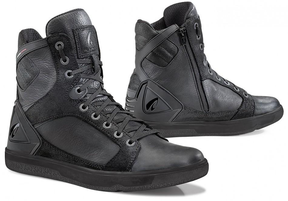 Forma-Hyper-Boots-noir