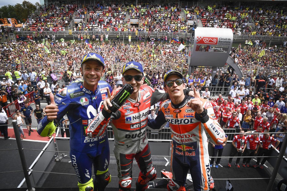 Rossi (3e), Lorenzo (1er), Marquez (2e) : trois champions du monde sur le podium