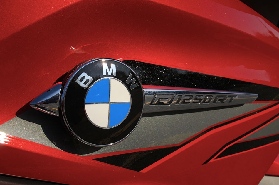 2019_BMW-R1250RT-detail-12