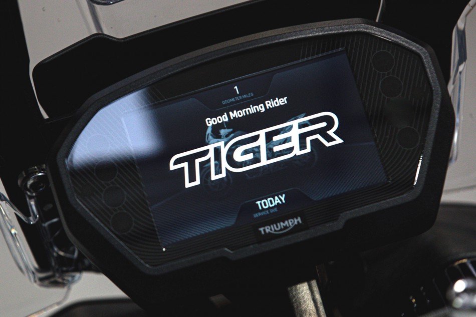 2021-Triumph-Tiger-850-Sport-13