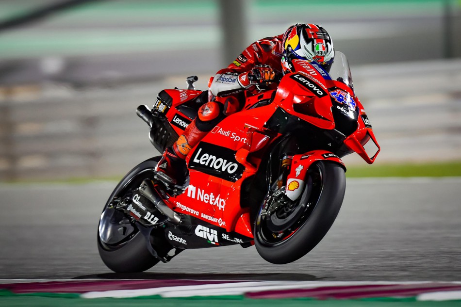 09-MotoGP-Doha-02-miller