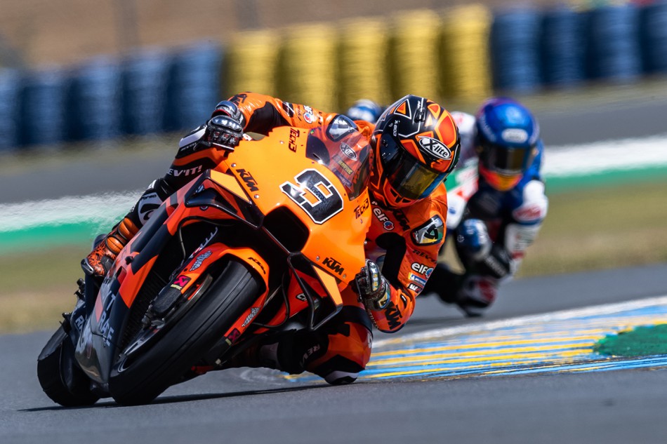 Toujours aussi à l'aise sous la pluie, Petrucci offre une cinquième place méritée à KTM Tech3