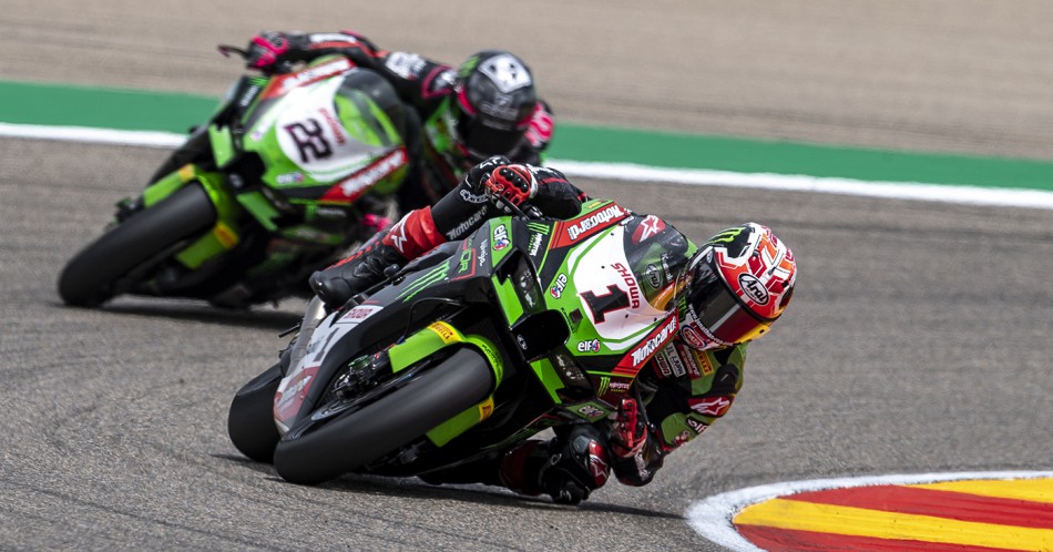 Rea et Lowes en bataille pour la tête de la Course 1