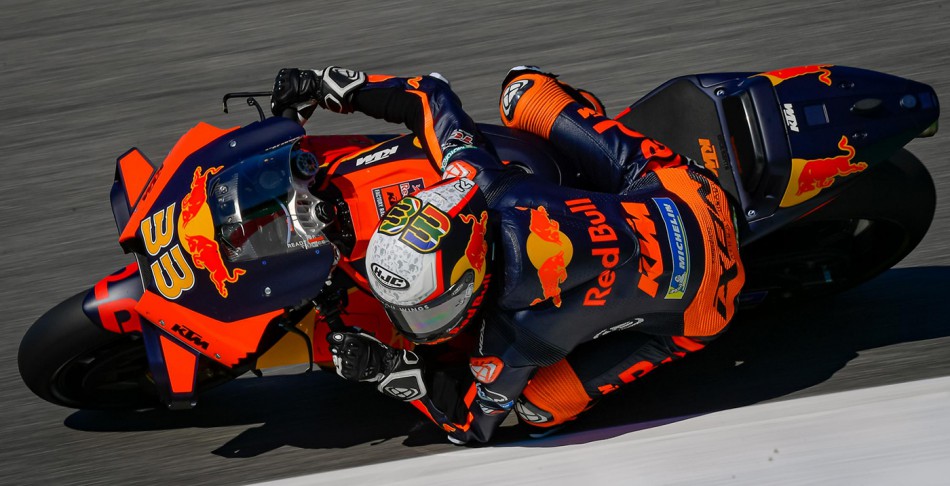 2024-33-brad-binder_KTM-RC16-02