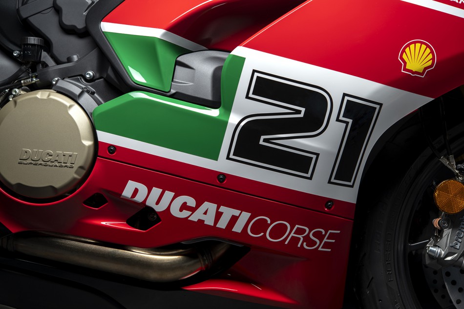 2022-Ducati-PanigaleV2_Bayliss_1stChampionship20thAnniversary _09