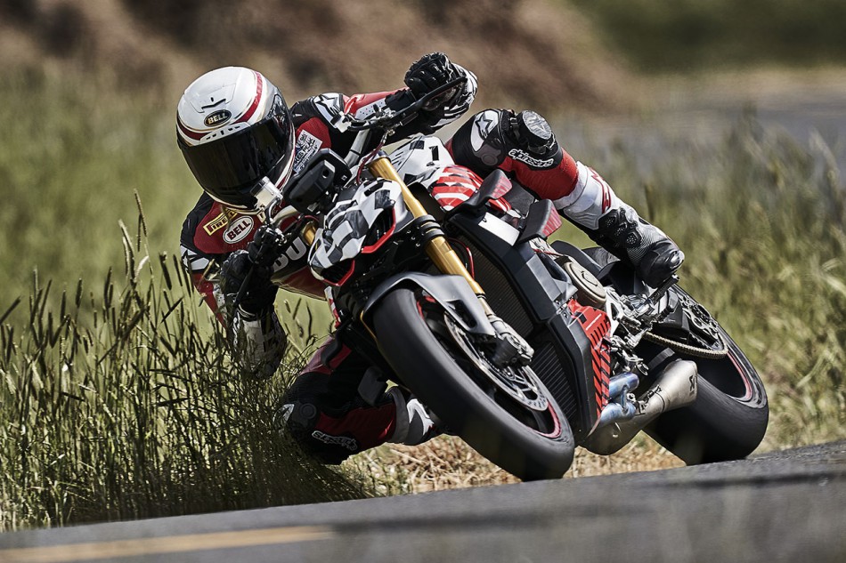 02_Ducati_Pikes-Peak-International-Hill-Climb-2019_Streetfighter-Prototype_UC74720_High
