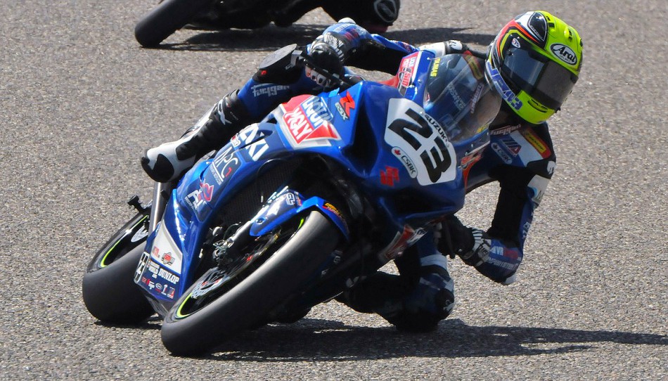 Alex Dumas est en tête du championnat Superbike CSBK après deux manches. Il tentera de remporter son premier titre canadien