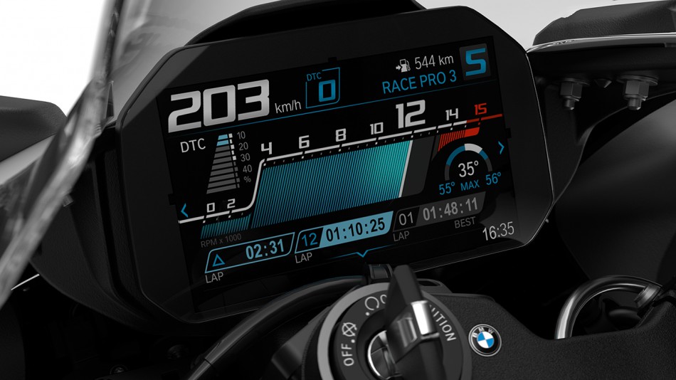 2023-BMW-S1000RR-23